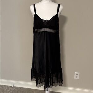 Victorias Secret Angels black lace ruffled slip size large